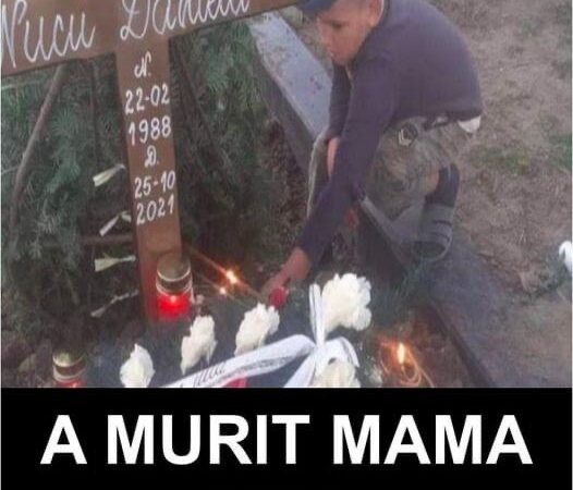 Trist! La doar 10 ani, Valentin a rămas fără mamă și își strigă durerea la mormântul său: ”A murit mama mea, a murit mama mea!”