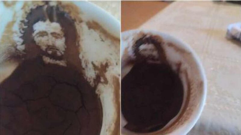 O Femeie A Rămas Șocată După Ce Iisus I S-A Arătat Într-O Ceașcă De Cafea. Imaginile Au Devenit Virale Pe Tot Internetul