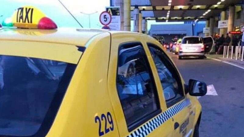 Ce a putut să pățească un tânăr din București după ce a luat un taxi de pe Aeroportul Otopeni