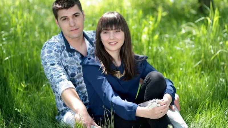 În timpul studiilor fiica mea a întâlnit un băiat Alex. El era mai mare decât ea cu 3 ani.